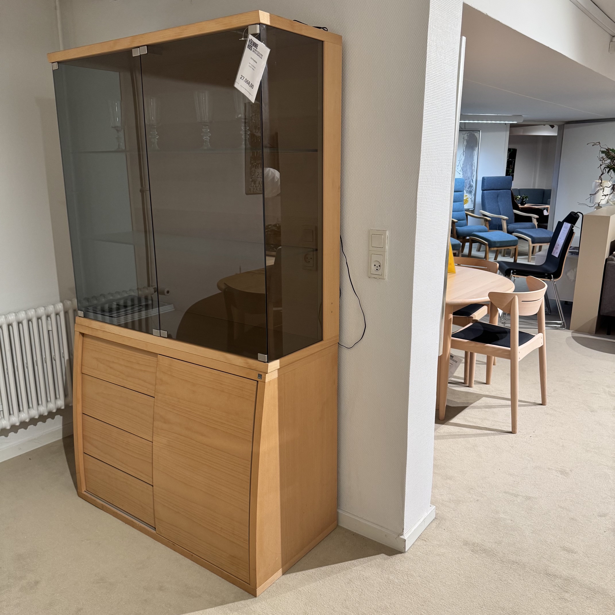 Skovby vitrine